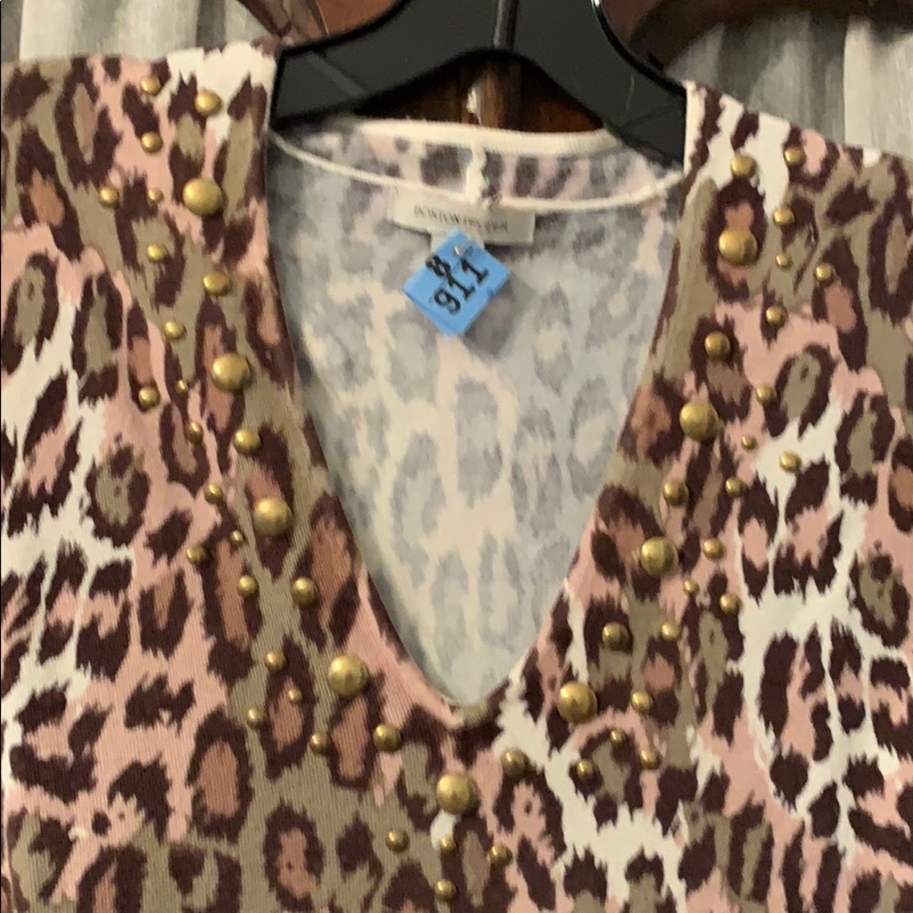 Top - Picture 2 of 3